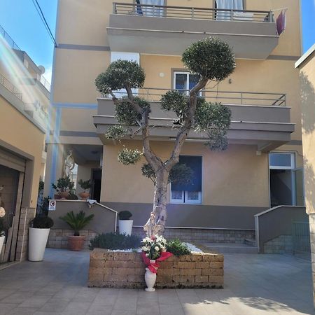 House Del Levante Apartment Bari Exterior photo